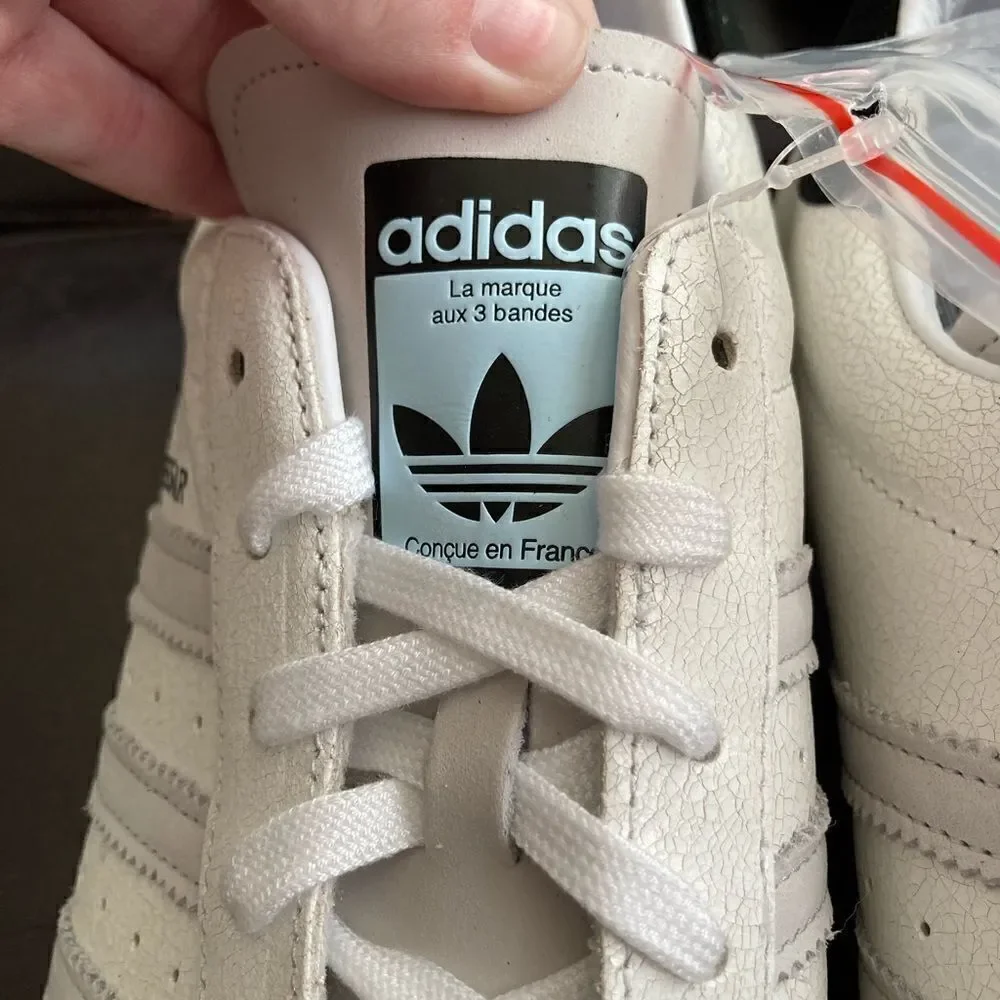 Adidas Originals Superstar City/JetSetter